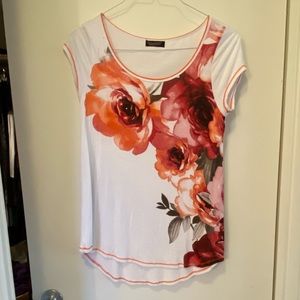 Floral  scoop neck top